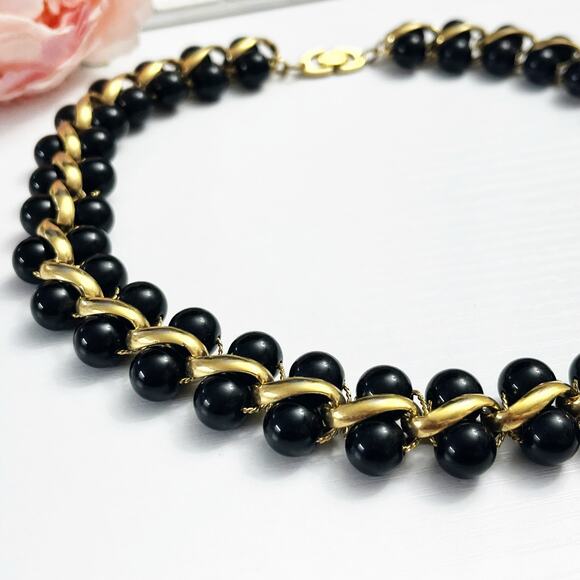 Monet Vintage Black Bead & Gold Tone Collar Necklace - Picture 3 of 9